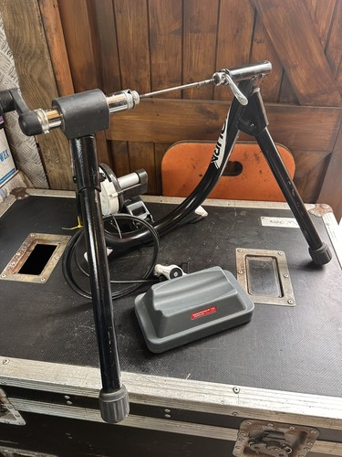 Indoor bicycle cycle turbo - cycle,