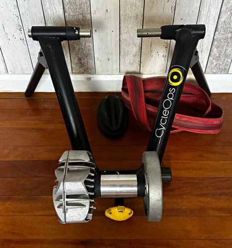 Cycleops indoor turbo bike - cycleops,